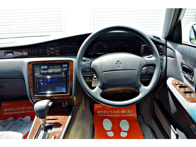 トヨタ クラウン 2.5 ロイヤルサルーン 新品WORK18インチアルミ 新品車