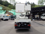 準中型免許で運転可能です。車両重量:5830kg 車両総重量:6495kg