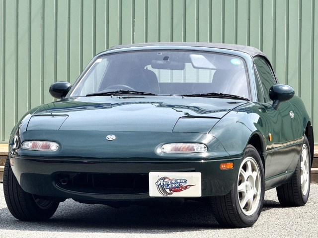 ロードスター 1.8 スペシャルパッケージ装着車