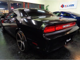 ダッジチャレンジャー3.5V6SEブラックカラーブラックインテリア&3.5V6エンジン22インチアルミ&クルーズコントロールホワイトメーター他装備充実車が入庫しました