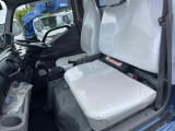 車内3人乗り仕様!