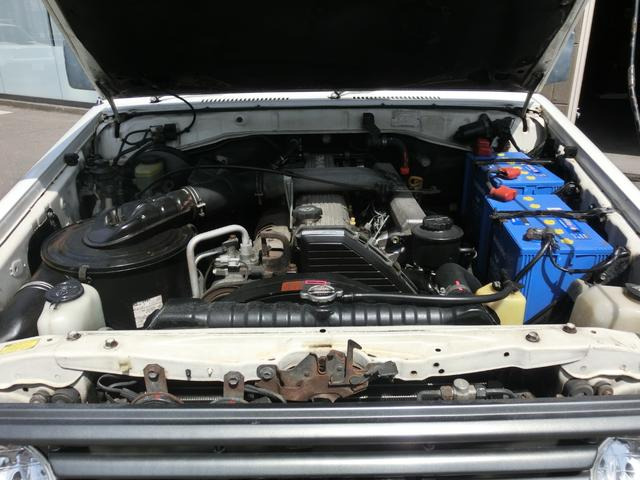 トヨタ ランドクルーザー70 4.2 ZX ディーゼル 4WD 前後デフロック