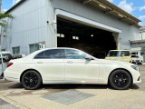 Eクラス E450 4マチック エクスクルーシブ 4WD PKG パノラマルーフ 全方位カメラ