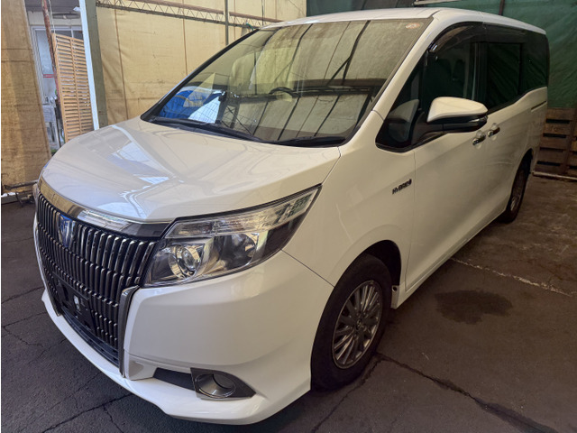 トヨタ エスクァイアハイブリッド 