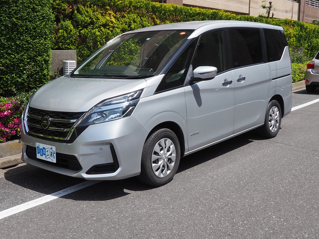 セレナ 2.0 X 衝突被害軽減システム 左側自動ドアー