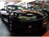 S15シルビアスペックSエアロスーパーブラックカラー純正エアロ&SR20DEエンジン純正5MTミッション&マフラー車高調RAYSアルミ他装備充実ライトチューン仕様車です