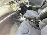 フィット 1.3 13G 4WD 5年保証 夏冬タイヤ 自社認証工場
