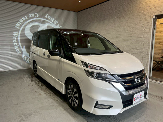 セレナ 2.0 ハイウェイスター Vセレクション 8人乗り Bluetooth  後席TV
