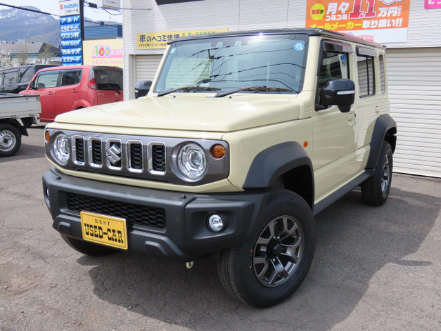 ジムニーノマド 1.5 FC 4WD 登録済未使用車 1型 ドアバイザー付き