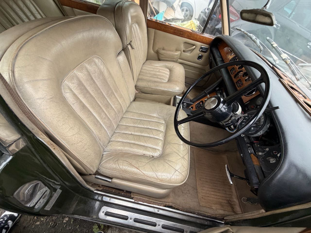 ロールスロイス シルバーシャドー レストアベース車 の中古車詳細