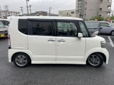 自動車保険もご相談ください。当店は三井住友海上、あいおいニッセイ同和損保の代理店です。保険担当が万一の際は連携を取って迅速にご対応致します。代車・レンタカーもご用意できますのでご安心ください。