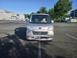 ライトの曇りなくキレイです・フォグランプ付きです。(支払総額15.8万円・圏内に限り・フォグランプ付き・タイミングチェーンですのでベルト交換必要ございませ)