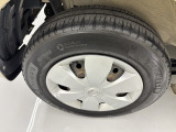 【雨の日も大丈夫】 雨の日や夜に中古車は選びにくいですよね。でも当店なら安心。電話予約を頂ければ明るい屋根下へ移動しておきます。じっくりご覧いただけますヨ(^^)v