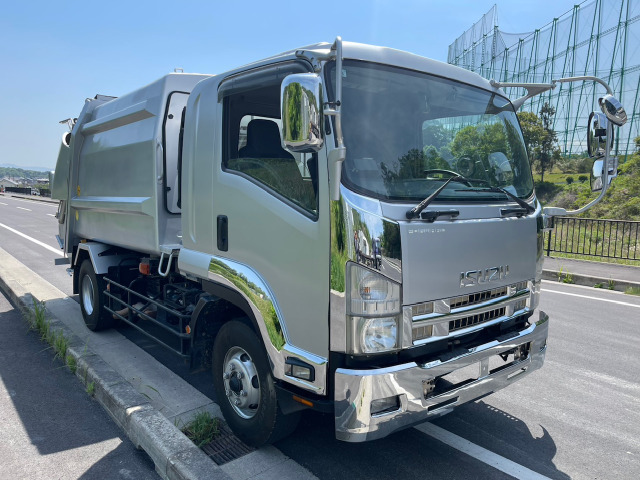 フォワード 塵芥車 増トン・プレスパッカー/走行少ない