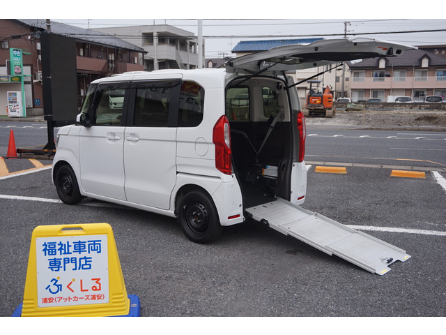 ホンダ N-BOX 