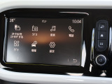 7インチタッチスクリーン[AppleCarPlay&AndroidAuto連携/AM&FMラジオ/USB&times;2/AUX/Bluetooth接続対応]などオプション装備を含め装備も充実しております!!