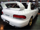 EJ20BOXERターボエンジン&5MTミッション4WD&FGKマフラー&CUSCO車高調&追加メーター&後期専用クリアウインカー&MOMOステアリング他タイミングベルト交換済み車です