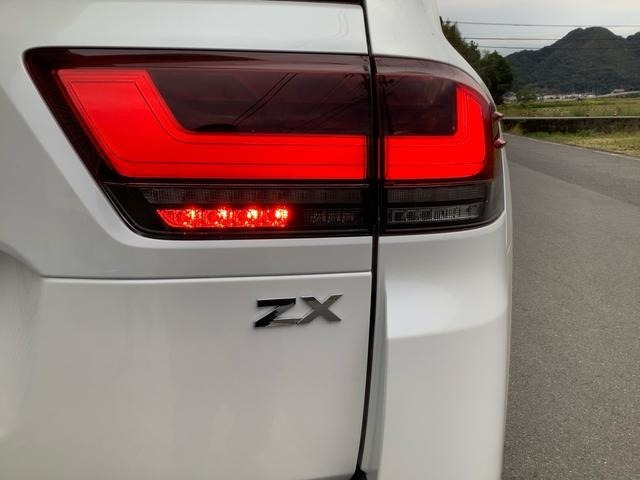 トヨタ ランドクルーザー300 3.5 ZX 4WD モデフルエアロ クールBOX 後
