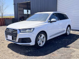 アウディ Q7