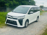 ヴォクシー 2.0 X 4WD 