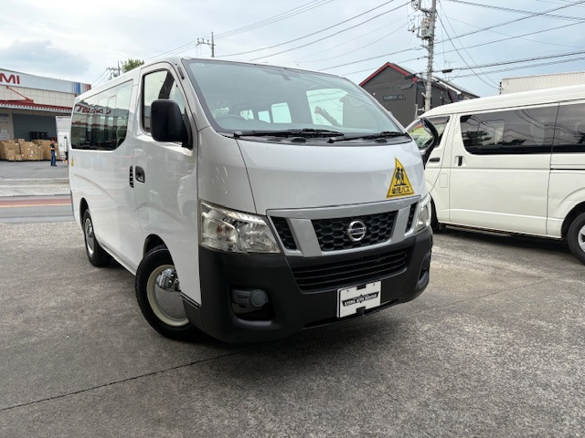 NV350キャラバンワゴン2.5 幼児車 大人2人+幼児12人乗 DX ロングスライドドア連動オートステップ