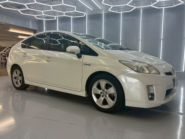 プリウス 1.8 S