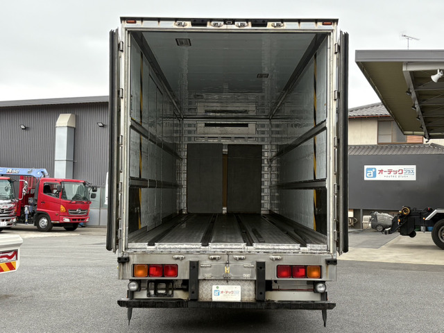 日野 プロフィア 冷凍冷蔵車 菱重製冷凍機 ダブルサイド観音扉 の中古