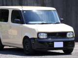 当車両のヘッドライト[HI&Lo]やポジションランプ・ライセンスランプには高輝度・長寿命・省電力のLEDバルブが装着されております♪