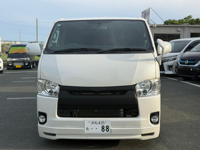 トヨタ ハイエースバン 