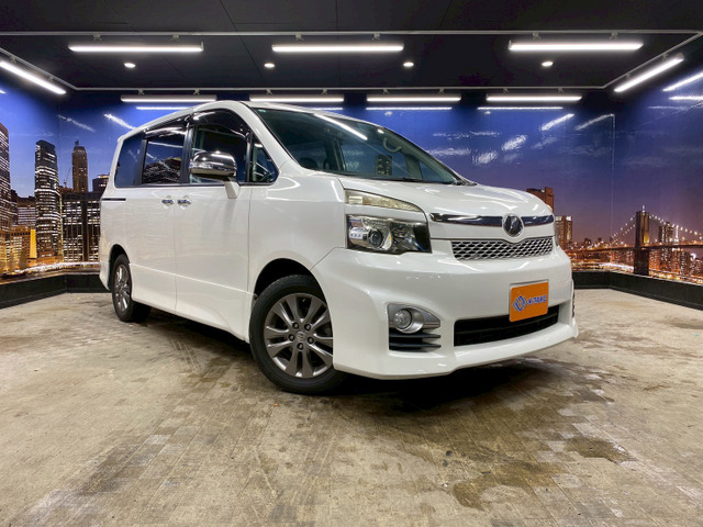 ヴォクシー 2.0 ZS 煌 