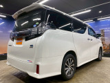 ヴェルファイア ハイブリッド 2.5 ZR E-Four 4WD 