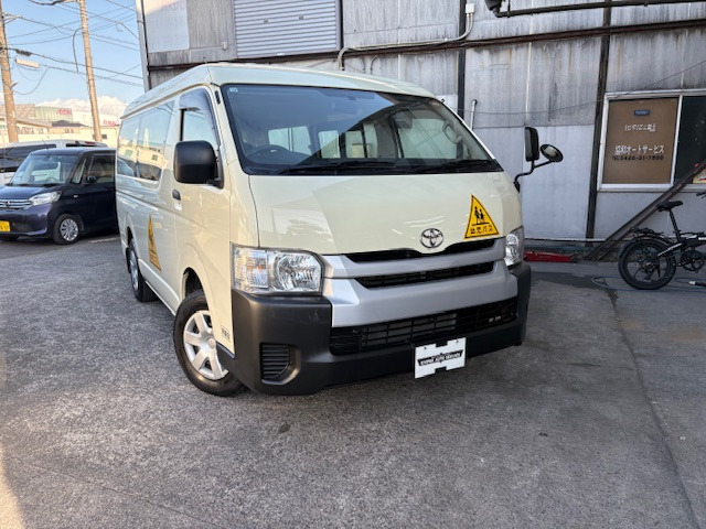 トヨタ ハイエース 