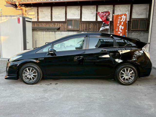 トヨタ プリウス 1.8 S LEDエディション の中古車詳細 (109,200km