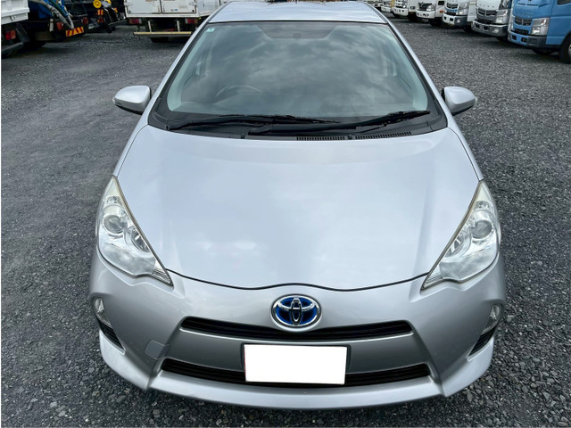 トヨタ アクア GグレードバックカメラETC車検2年付 の中古車詳細