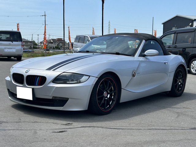  Z4 2.5 後期　今年度自動車税込み。 BMW Z4 ロードスター 2.5i 車検R9年12月/フルセグTV/黒レザー の中古車