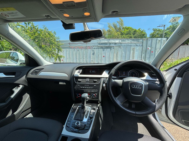 アウディ A4アバント 1.8 TFSI ナビ/バックカメラ/2年車検付き の中古