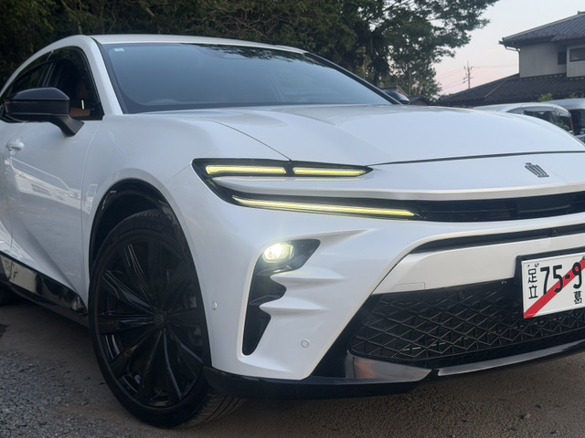 クラウンスポーツ 2.5 Z E-Four 4WD