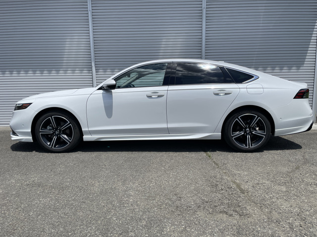 ホンダ アコード 2.0 e:HEV 展示車 ナビETC ドラレコ エアロ の中古車