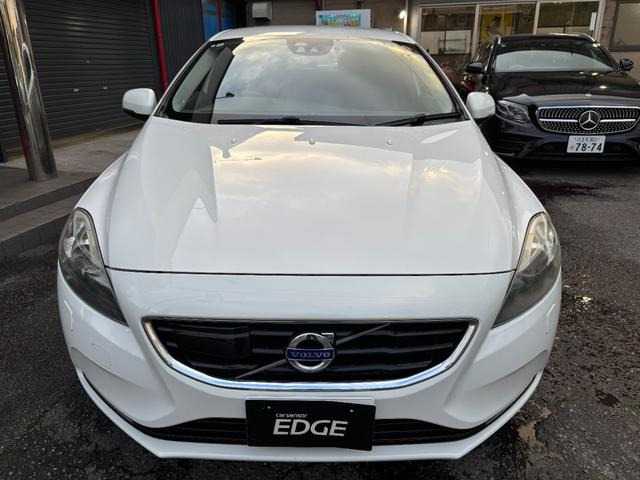 ボルボ V40 T4 SE 正規ディーラー車/右ハンドル/ターボ の中古車詳細