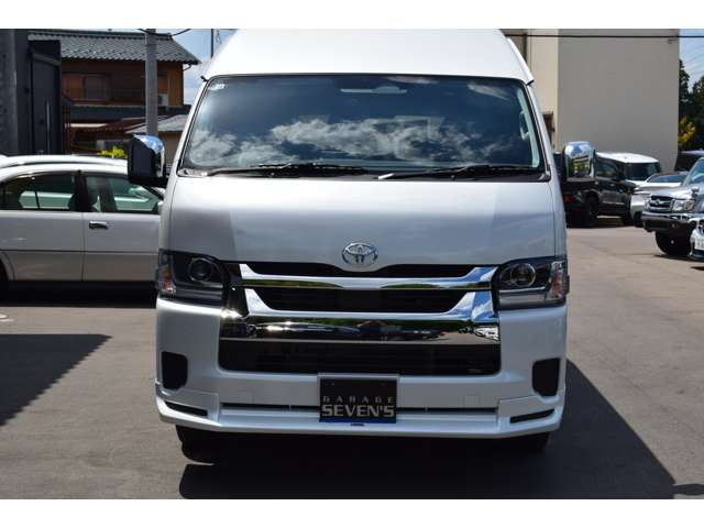 トヨタ ハイエース 2.7 グランドキャビン 4WD 9型未登録新車/4WD/寒冷