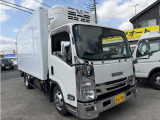 エルフ 冷蔵冷凍車 格納ゲート付きワイドロング冷凍車