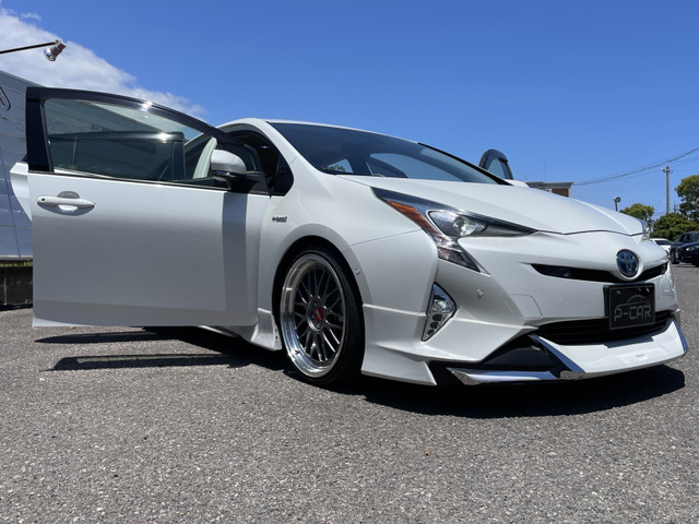 トヨタ プリウス 1.8 S セーフティ プラス エアロ☆衝突軽減