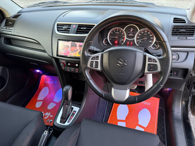 スイフト■ワンオーナー■走行7万■車検R9.1■社外ナビスマートキー■ZC72S スイフト□ワンオーナー□走行7万□車検R9.1□社外ナビスマート