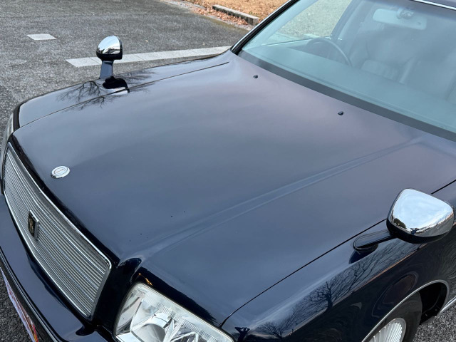 中古 50系センチュリー純正 リア用センターモニター トヨタ センチュリー 5.0 後期モデル 本革 後席モニター 純正ナビ の