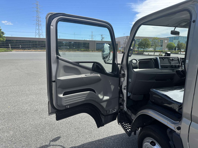 三菱ふそう キャンター Wキャブ 6人乗り パワーゲート の中古車詳細