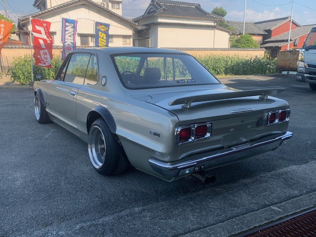 日産 スカイライン 2.0 GT GT-R仕様 純正透明ガラス の中古車詳細
