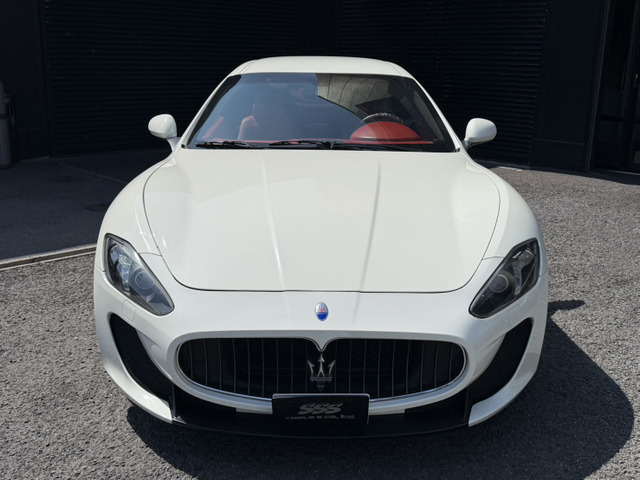 マセラティ グラントゥーリズモ 4.2 の中古車詳細 (34,500km, ホワイト 