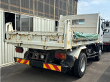 弊社では車両の塗装・架装等も承っておりますので お気軽に車輌・納車・陸送・代金などお問い合わせ下さい。 また、当店の営業は9時から18時までとなっております。