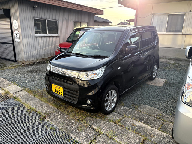 スズキ ワゴンRスティングレー X 距離浅 修復歴ナシ 外装キレイ の中古 スズキ ワゴンRスティングレー X 距離浅 修復歴ナシ 外装キレイ の中古