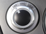 状況に応じて、2WD・4WD・LOCK切り替え可能!!!(簡単ダイヤル式♪)